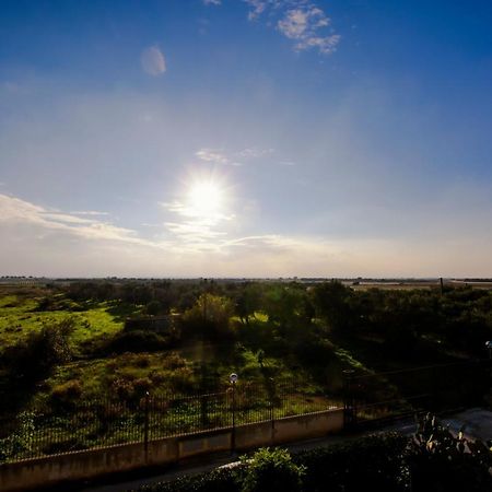 Casa Borgo Regina B&B - Bari Puglia Apartments 토레 아 마레 외부 사진